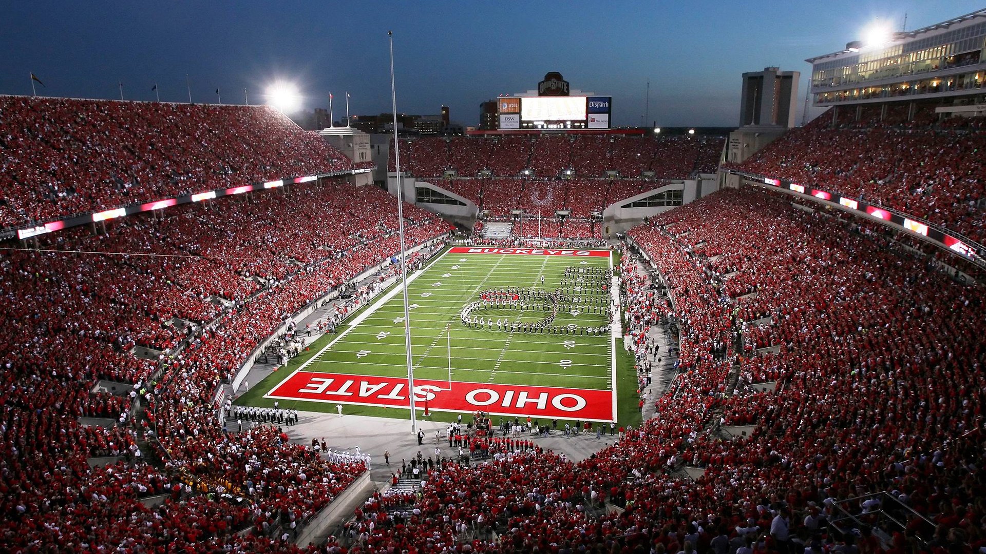 好想来盈利9亿，闭店近300家，母公司看上港交所，好想来休闲食品加盟总部